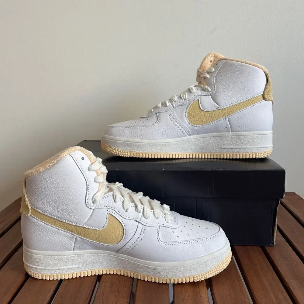Nike Air Force 1 High Sculpt White Team Gold Women Size 8(DV7454-001)box crushed
